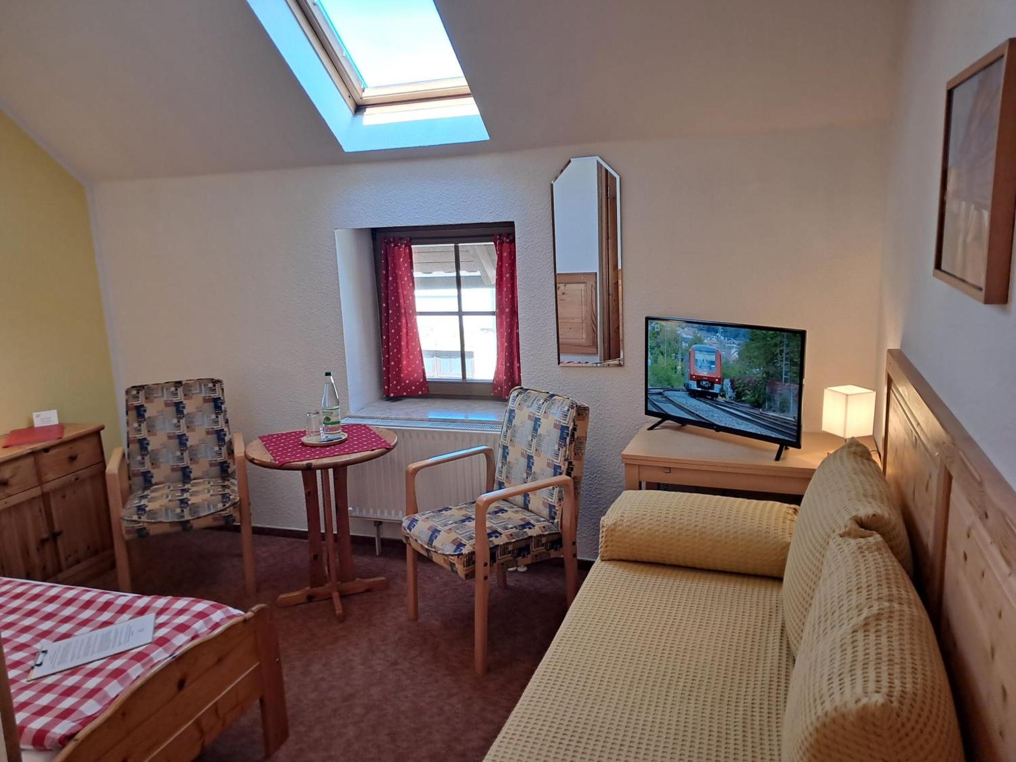 Standard Zweibettzimmer